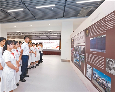 抗日航空史实陈列展在澳门展出 抗日航空史实陈列展在澳门展出