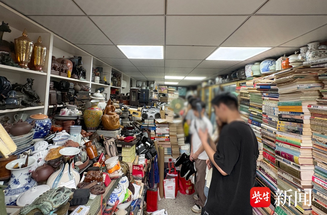 王源“捡漏”300元CCD带火南京30年老店,老板:起初没认出,20余台相机一天售罄 王源“捡漏”300元CCD带火南京30年老店,老板:起初没认出,20余台相机一天售罄