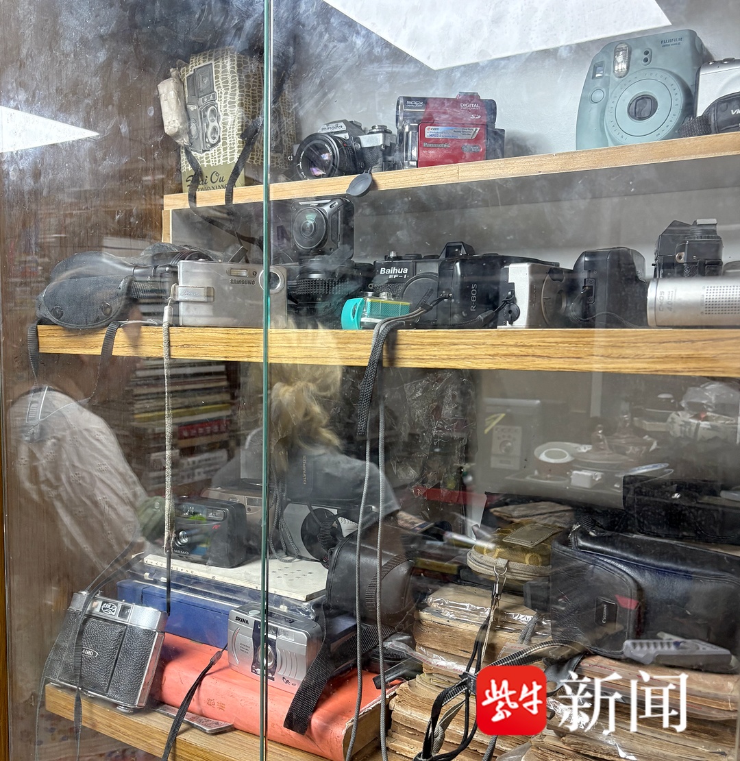 王源“捡漏”300元CCD带火南京30年老店,老板:起初没认出,20余台相机一天售罄 王源“捡漏”300元CCD带火南京30年老店,老板:起初没认出,20余台相机一天售罄