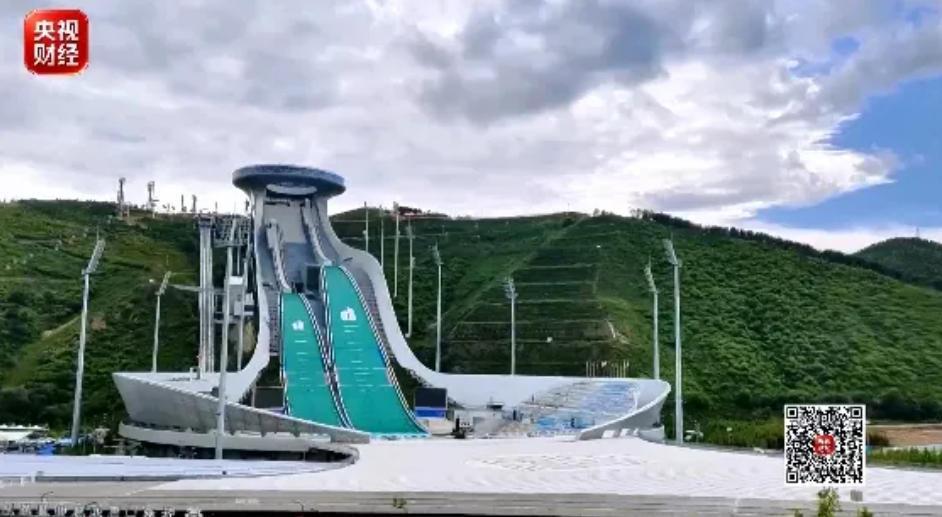 撬动文旅消费!暑运客流里藏着出行体验新花样 撬动文旅消费!暑运客流里藏着出行体验新花样