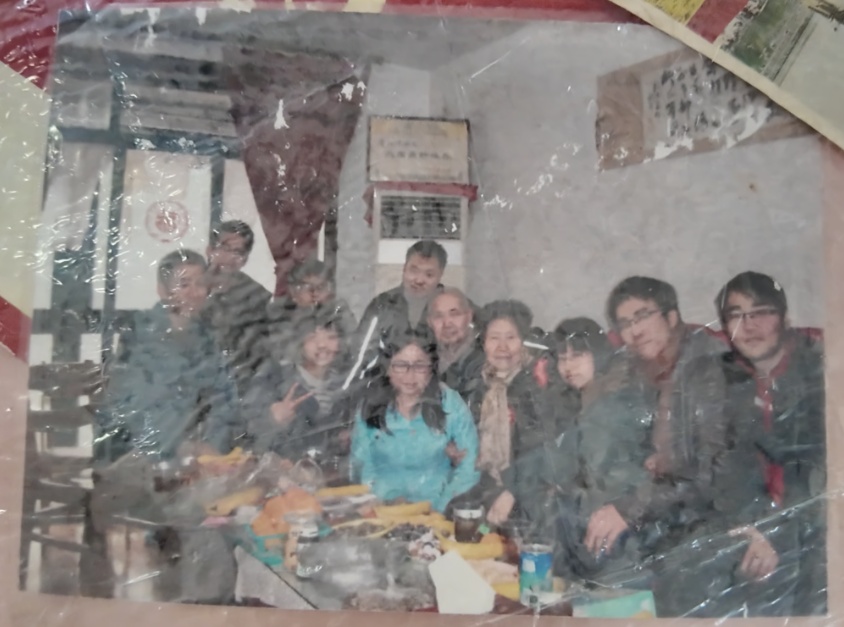 衣服缝了又补,上海这对百岁夫妇却花出去170万,做了这件事..... 衣服缝了又补,上海这对百岁夫妇却花出去170万,做了这件事.....