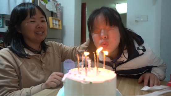 全盲女孩陈琳,圆梦了! 全盲女孩陈琳,圆梦了!