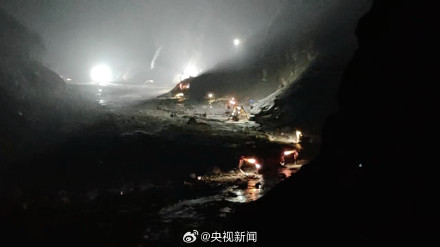 216国道抢通至吉隆口岸核心区