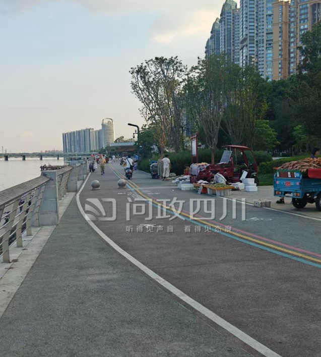 “左转绿灯只有20秒，红灯却有160秒”，接市民建议后，成都公安交管局：立马优化