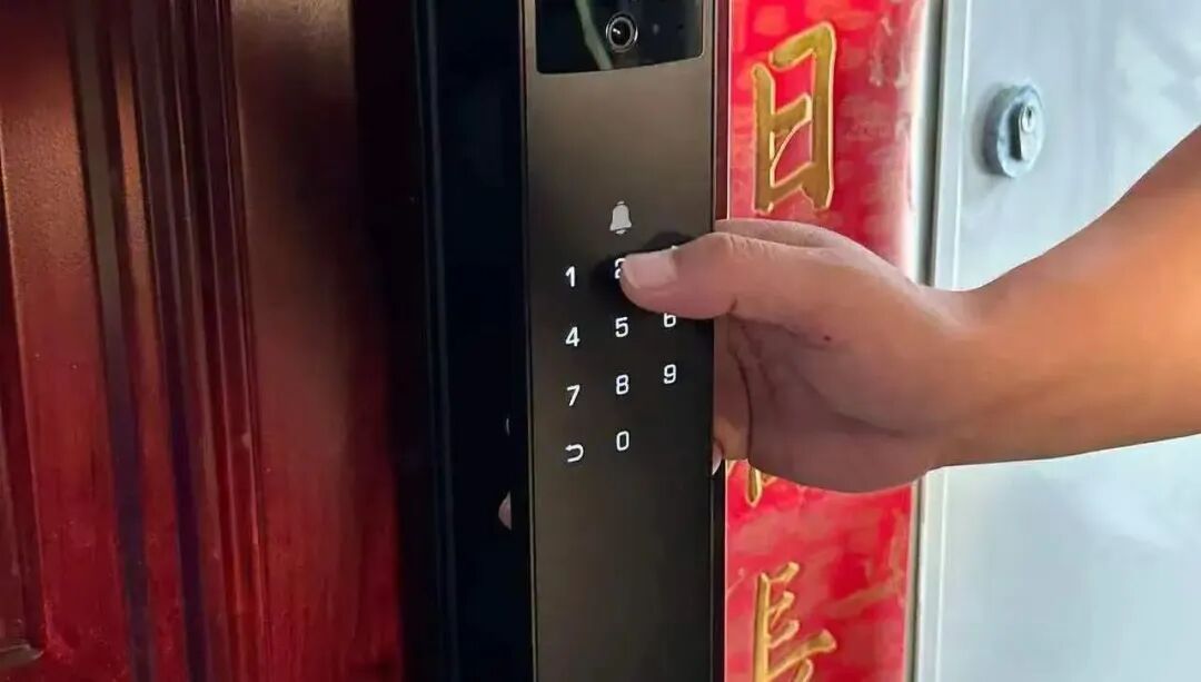 智能门锁能拍到邻居家门口， 侵犯邻居隐私权吗？