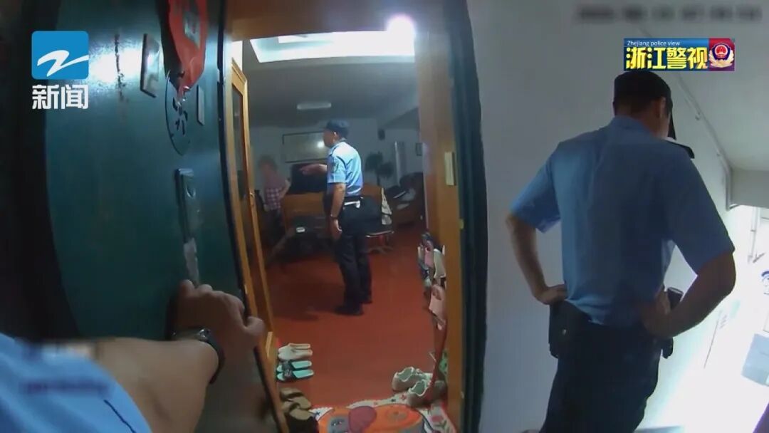 乘客三个电话没人接,网约车司机果断报警!民警上门发现,77岁的老人吃了两片安眠药… 乘客三个电话没人接,网约车司机果断报警!民警上门发现,77岁的老人吃了两片安眠药…