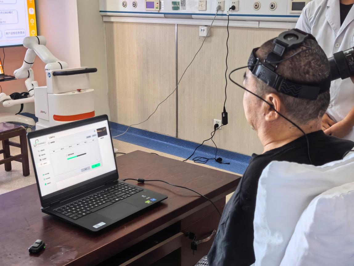 山东省首例脑机接口手术迎来关键进展 山东省首例脑机接口手术迎来关键进展