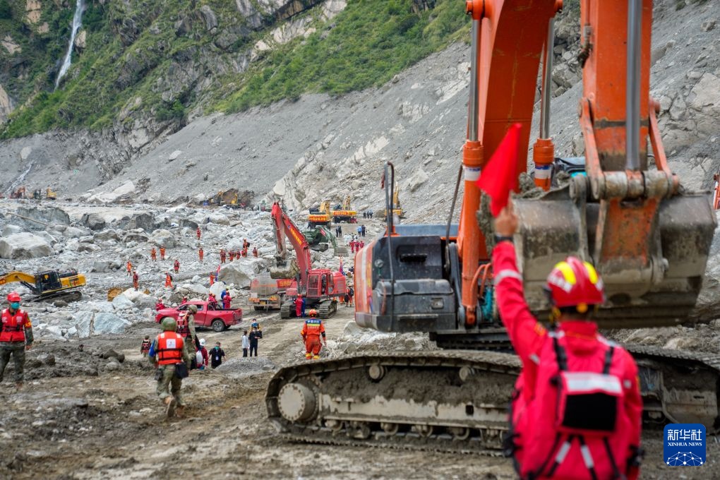 西藏吉隆泥石流灾害已致21人遇难541人失联 抢险救援和应急处置有序开展 西藏吉隆泥石流灾害已致21人遇难541人失联 抢险救援和应急处置有序开展