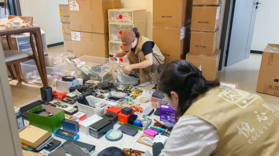 上海女子住市区300㎡大平层,有一天“忍不下去了”,专门花11万元请人帮忙扔东西 上海女子住市区300㎡大平层,有一天“忍不下去了”,专门花11万元请人帮忙扔东西