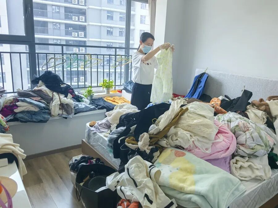 上海女子住市区300㎡大平层,有一天“忍不下去了”,专门花11万元请人帮忙扔东西 上海女子住市区300㎡大平层,有一天“忍不下去了”,专门花11万元请人帮忙扔东西