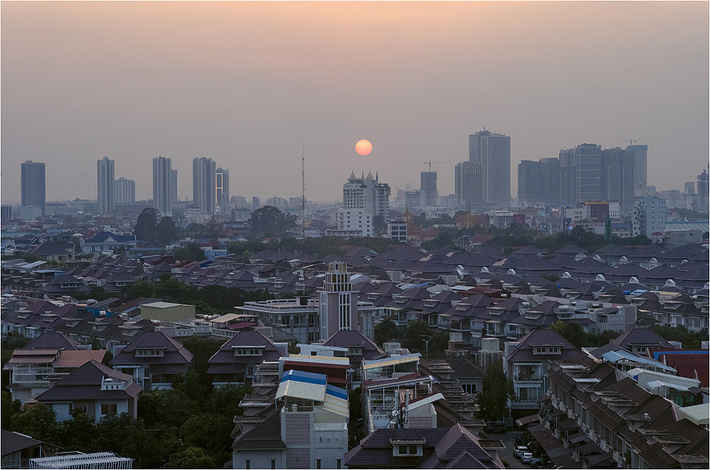 柬埔寨制定消除地雷等爆炸物十年路线图 柬埔寨制定消除地雷等爆炸物十年路线图