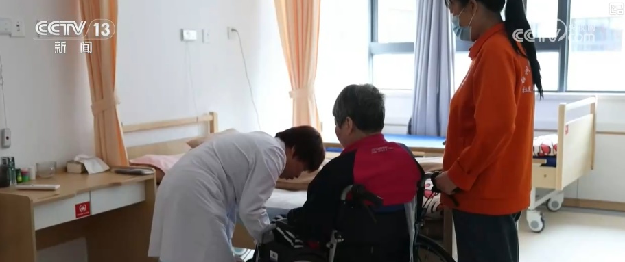 夯实全民医保基础护佑百姓健康 便利群众获得质优价宜医药产品 夯实全民医保基础护佑百姓健康 便利群众获得质优价宜医药产品