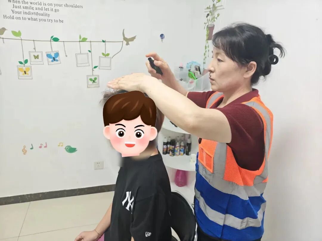 解锁“高颜值”身份证照!网友:一定要夸夸这家派出所 解锁“高颜值”身份证照!网友:一定要夸夸这家派出所