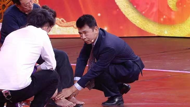 这种“腿抽筋”很危险,或是血管在预警,很多人还在硬抗 这种“腿抽筋”很危险,或是血管在预警,很多人还在硬抗