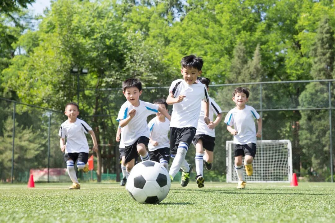 事关孩子健康 国家疾控局发布提醒:家长务必注意这几件事→ 事关孩子健康 国家疾控局发布提醒:家长务必注意这几件事→