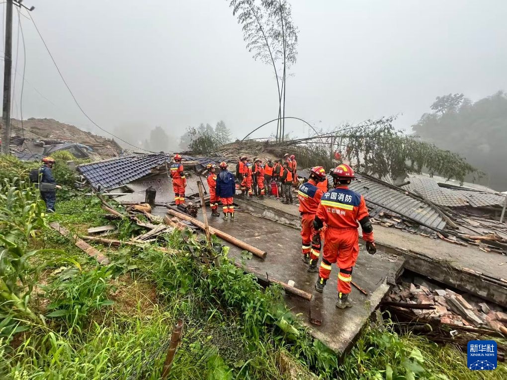 江西吉安遂川县高坪镇发生泥石流灾害 11人失联 江西吉安遂川县高坪镇发生泥石流灾害 11人失联