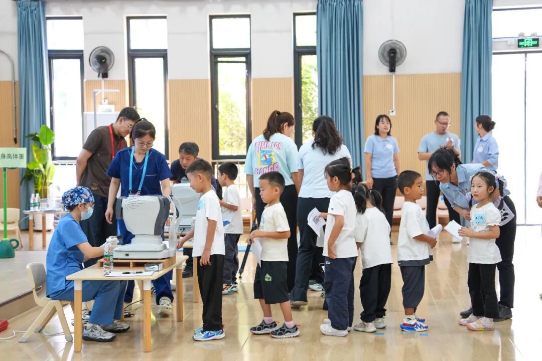 北京为13.4万余名幼儿园儿童查“视力存款”！你家孩子的“远视储备”还够花吗？