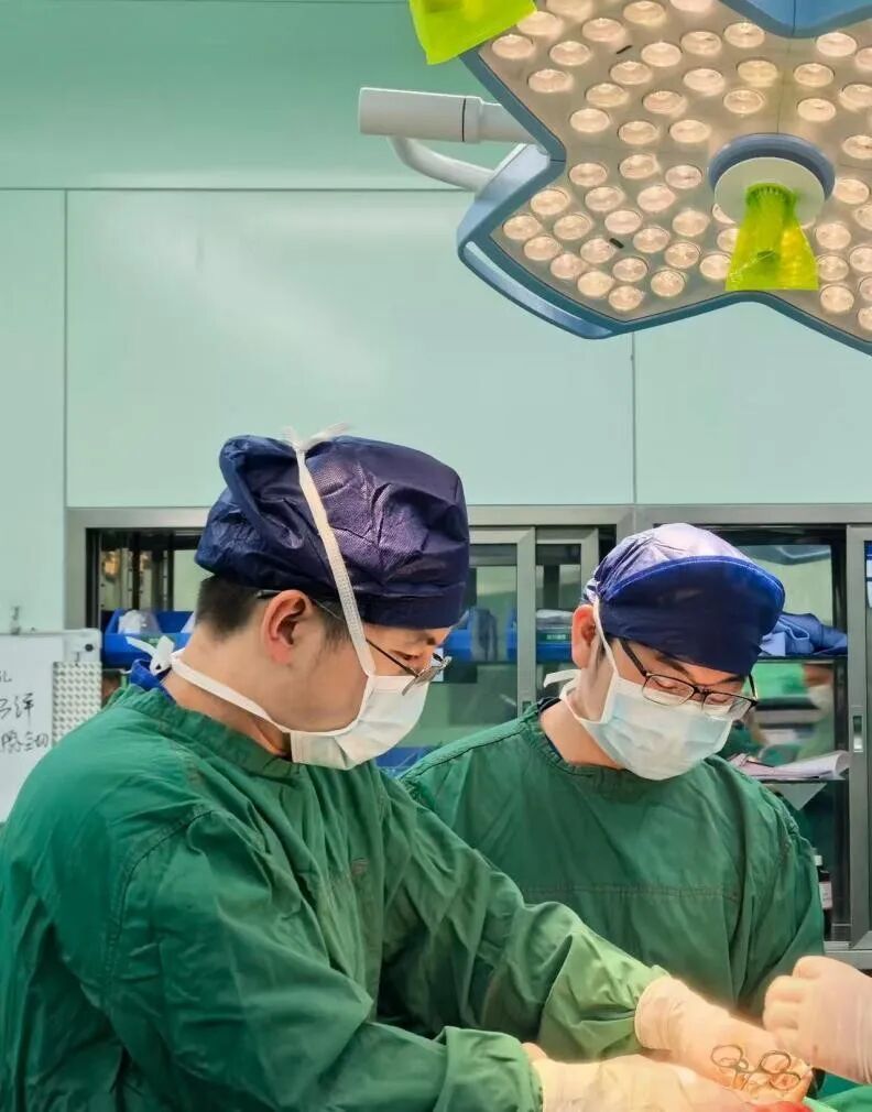 20岁小伙反复肾结石,医生提醒:务必关注体检报告上的这项指标 20岁小伙反复肾结石,医生提醒:务必关注体检报告上的这项指标