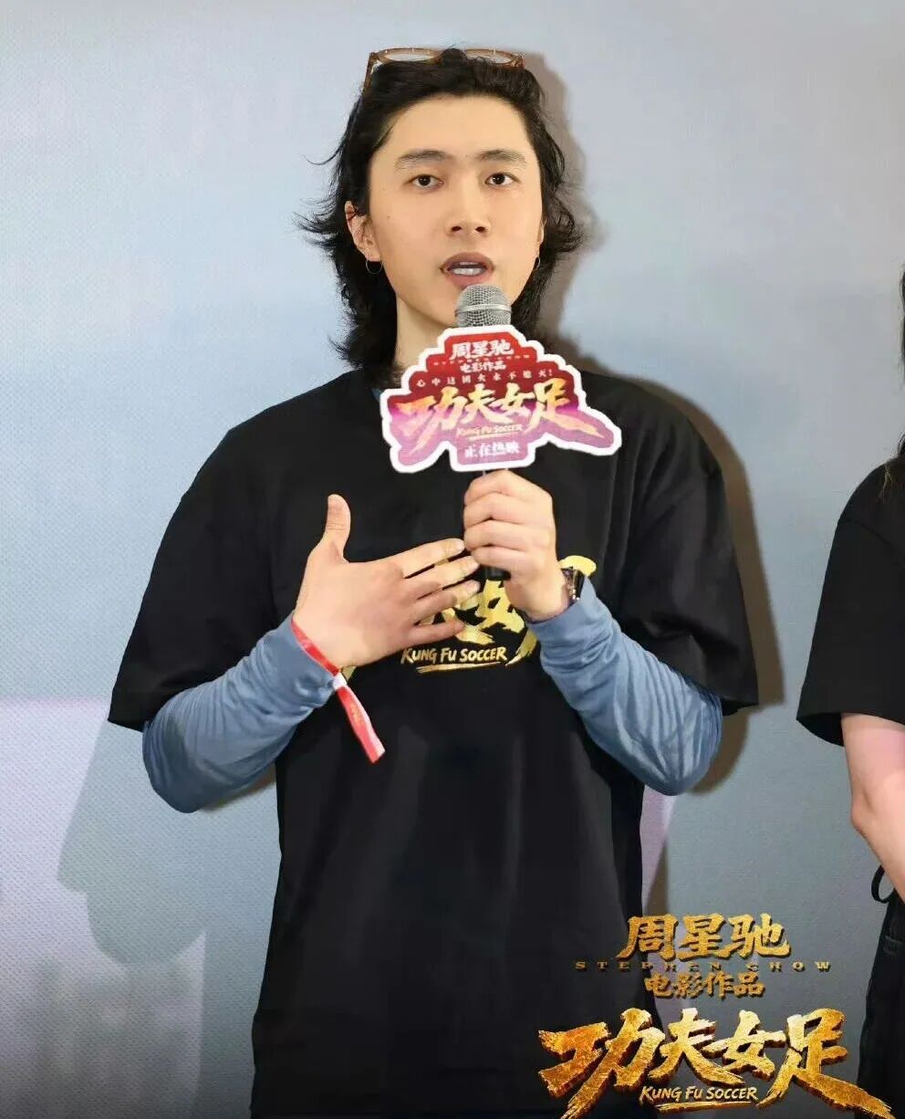 上海男演员100天瘦了38斤!在线求工作:“制作人导演们赶快来找我” 上海男演员100天瘦了38斤!在线求工作:“制作人导演们赶快来找我”