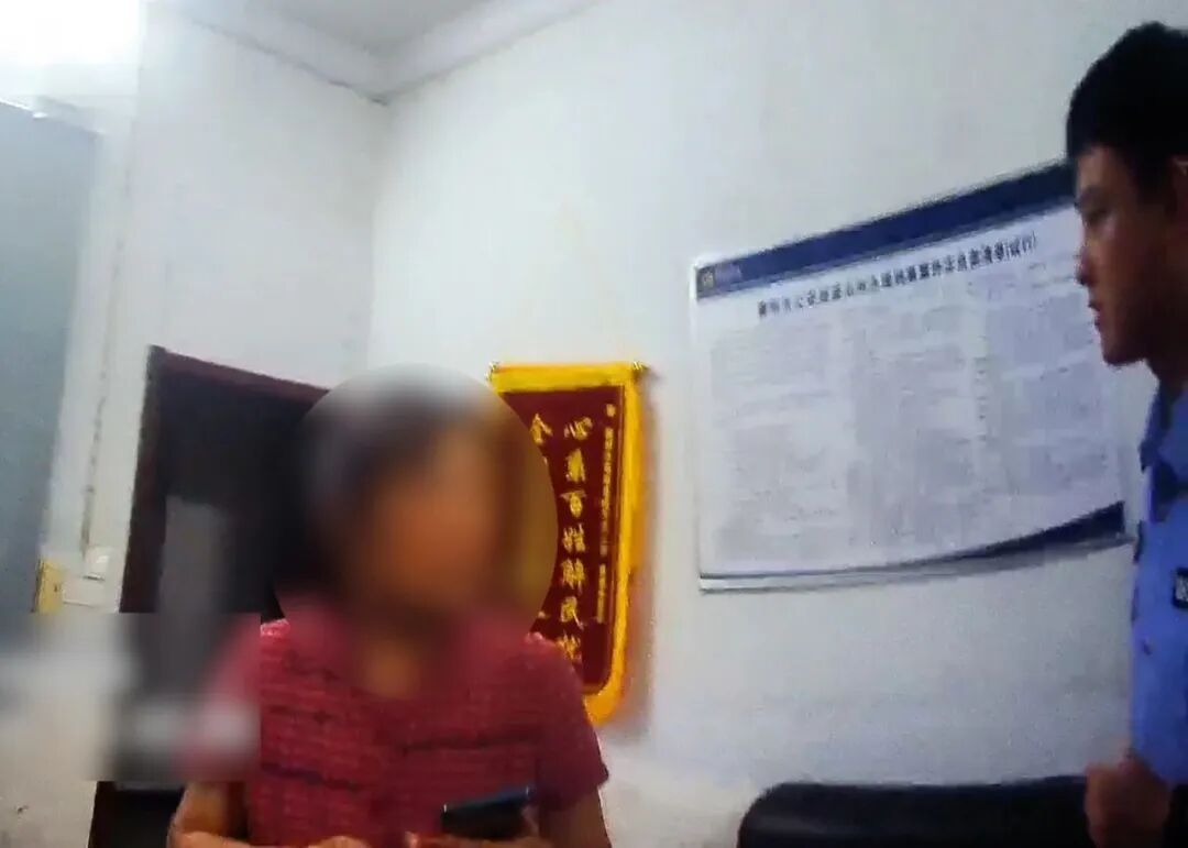 卡里的钱自己在动!襄阳女子手机被远程操控!卡里70万…… 卡里的钱自己在动!襄阳女子手机被远程操控!卡里70万……