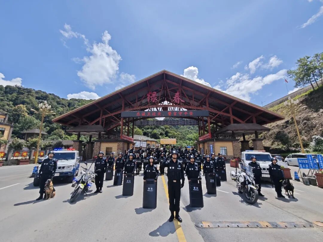 他用中医的“望闻问切”查获毒品2452克! 他用中医的“望闻问切”查获毒品2452克!