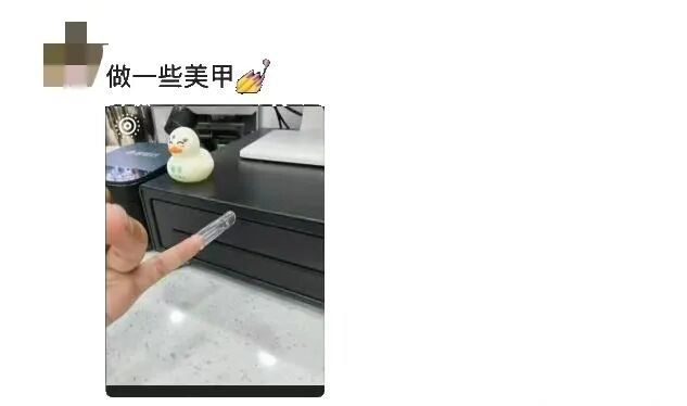 “小时候怎么能玩上一整天？”这些童年日常，谁看了不熟悉……