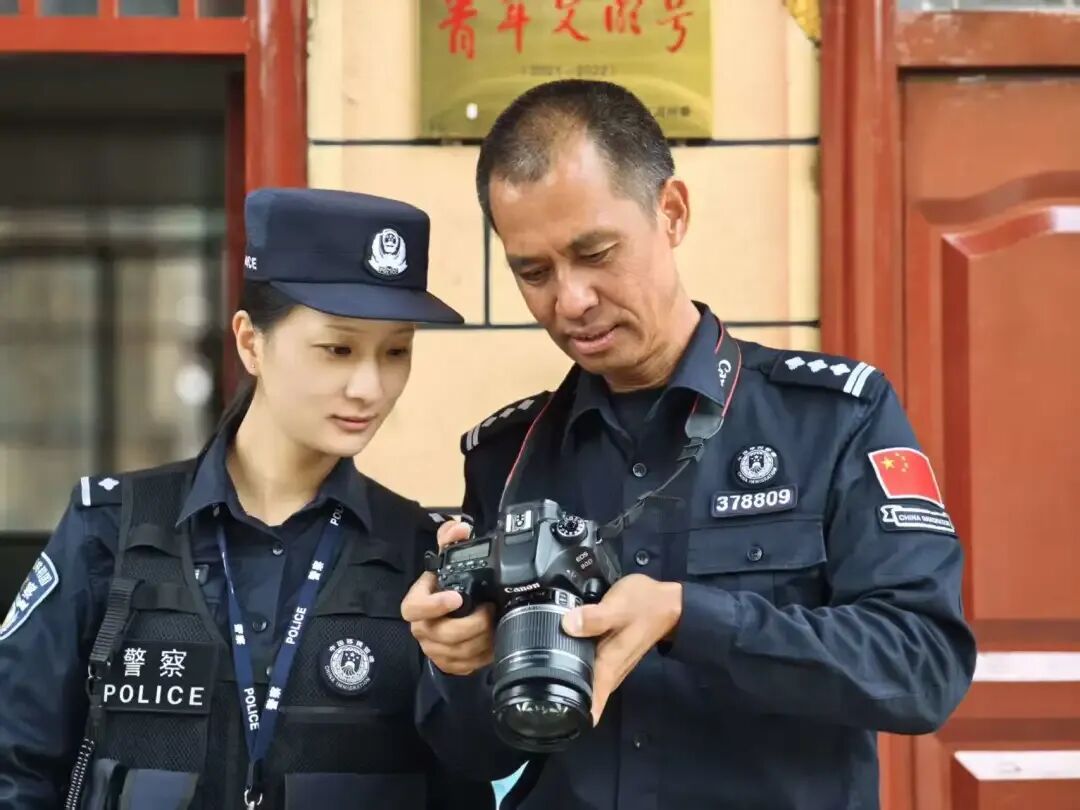 他用中医的“望闻问切”查获毒品2452克! 他用中医的“望闻问切”查获毒品2452克!