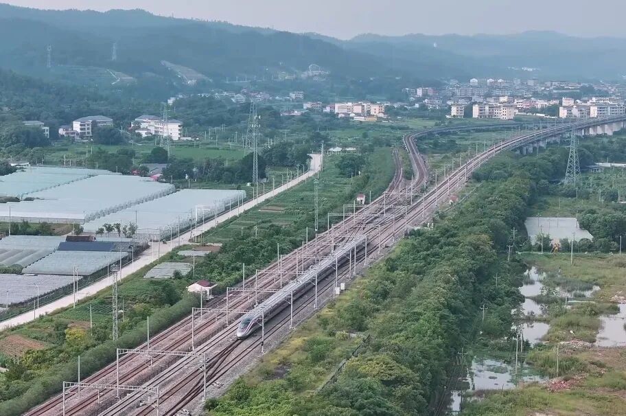 全程11个半小时!瑞金-延安实现高铁直达 全程11个半小时!瑞金-延安实现高铁直达