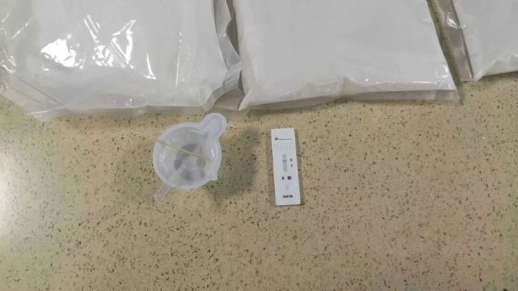 深圳邮局海关查获氯胺酮一批,毛重2545.8克 深圳邮局海关查获氯胺酮一批,毛重2545.8克
