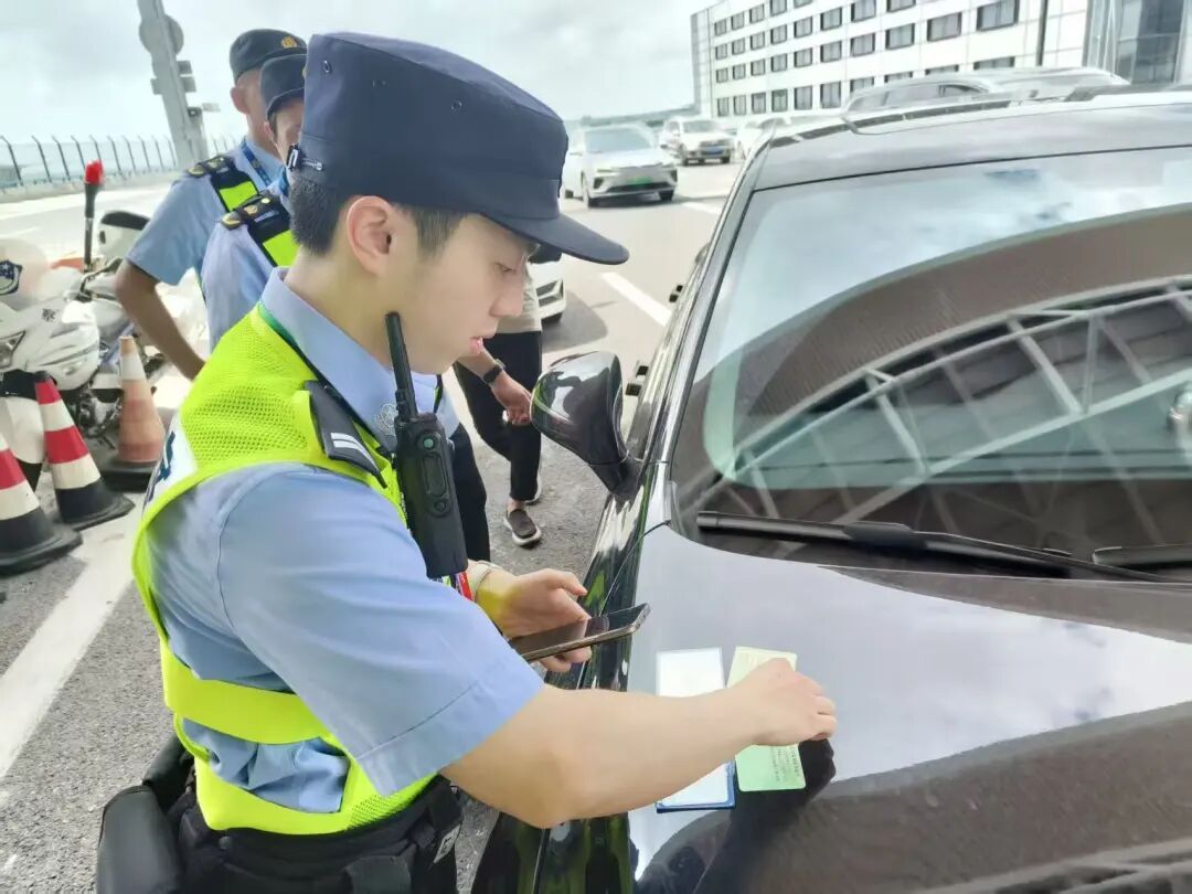 浦东机场被曝“出租车抛客甩客”后,近半年上海专门干了这件事…… 浦东机场被曝“出租车抛客甩客”后,近半年上海专门干了这件事……