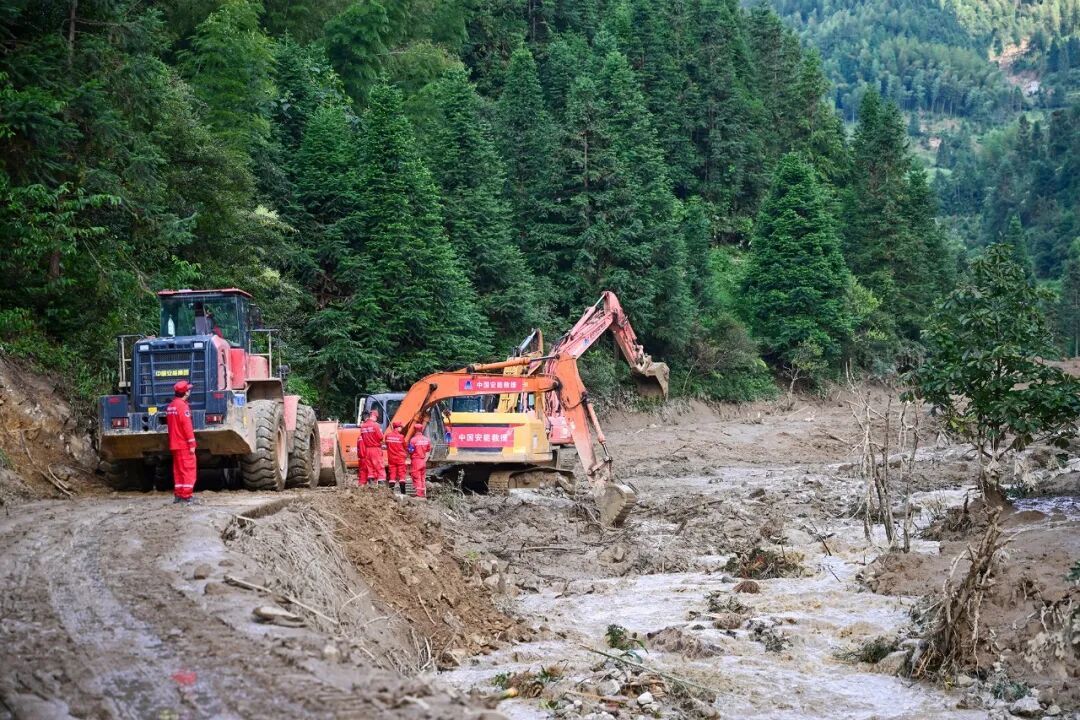 直击遂川泥石流灾害救援现场 直击遂川泥石流灾害救援现场