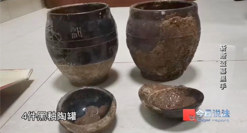 玉米地下清代古墓被盗,一条短信牵出系列案,追回284件千年文物 玉米地下清代古墓被盗,一条短信牵出系列案,追回284件千年文物