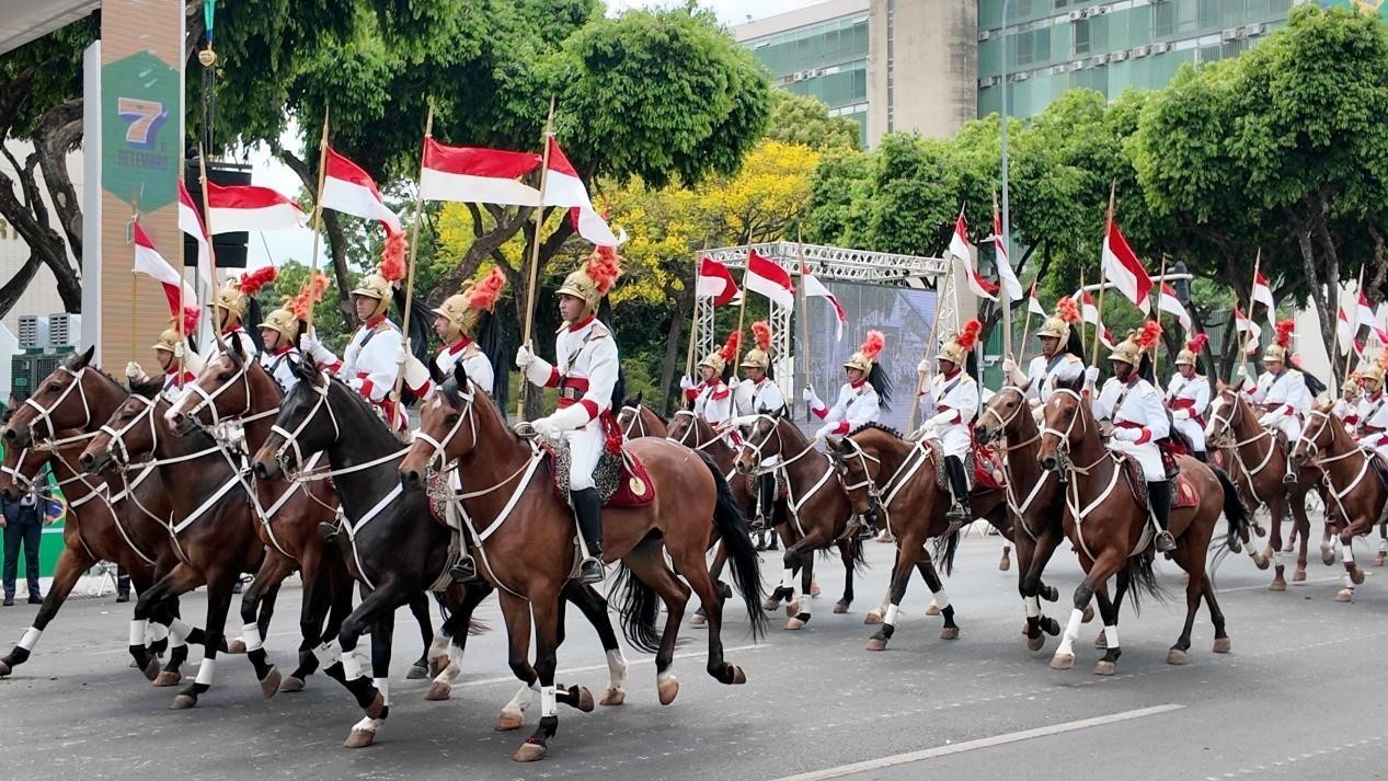 巴西首都举行独立日阅兵仪式 巴西首都举行独立日阅兵仪式