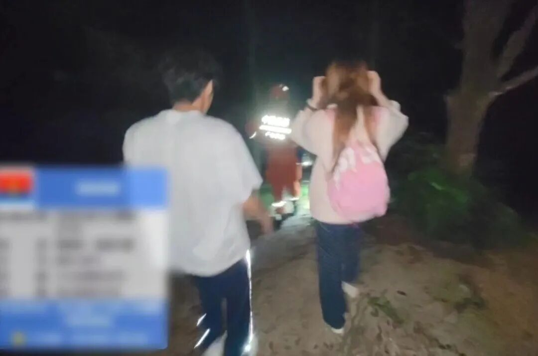 两人打卡网红“爱心路线”，结果陷入“鬼打墙”，差点有去无回
