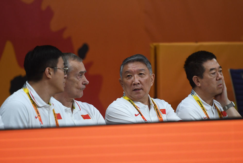 宫鲁鸣：中国女篮打出备战以来最好一场比赛
