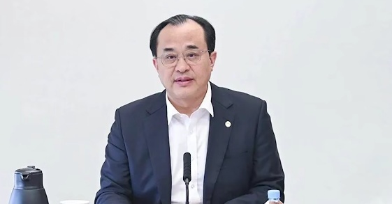 搞权色交易、非法收受巨额财物,招商局集团原副总经理李百安被公诉 搞权色交易、非法收受巨额财物,招商局集团原副总经理李百安被公诉