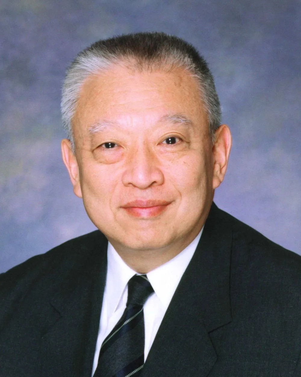 新华社发布董建华先生遗像;香港特区行政长官李家超:沉痛哀悼,他一生以“报效国家,服务香港”为己任 新华社发布董建华先生遗像;香港特区行政长官李家超:沉痛哀悼,他一生以“报效国家,服务香港”为己任