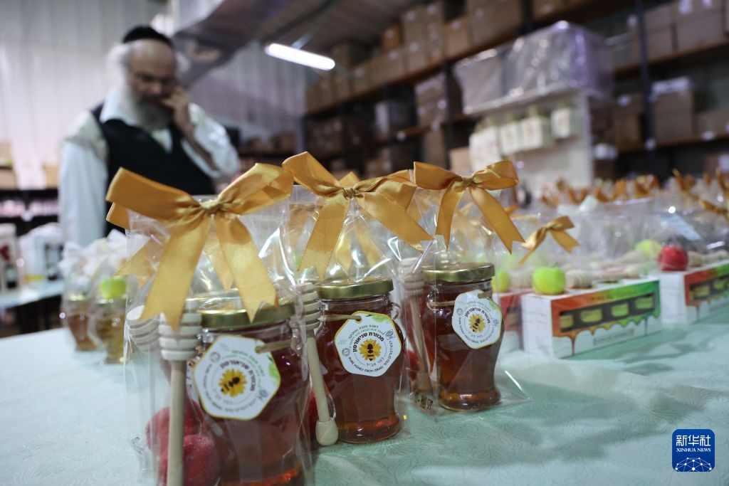 以色列:采购蜂蜜迎新年 以色列:采购蜂蜜迎新年