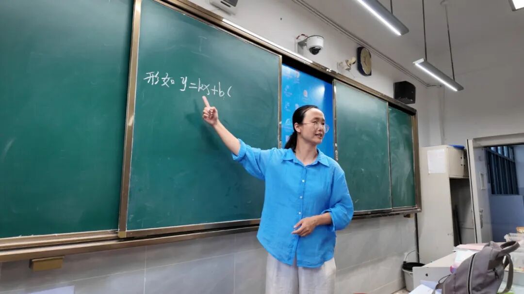 接力张桂梅:被光照亮,又成为光 接力张桂梅:被光照亮,又成为光