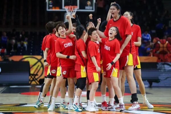 中国女篮75-72险胜波多黎各女篮,晋级女篮世界杯8强,将与法国队争夺4强席位 中国女篮75-72险胜波多黎各女篮,晋级女篮世界杯8强,将与法国队争夺4强席位