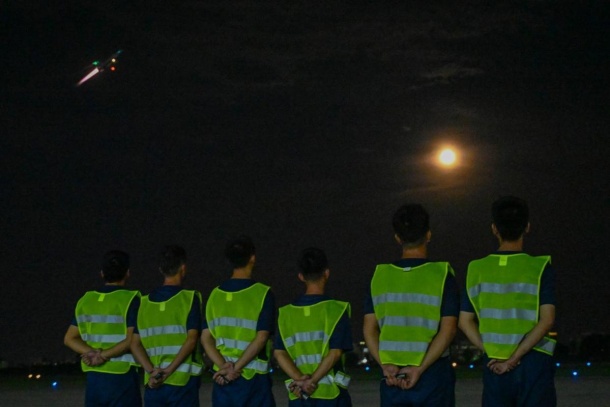长空之上，昼夜鏖战！