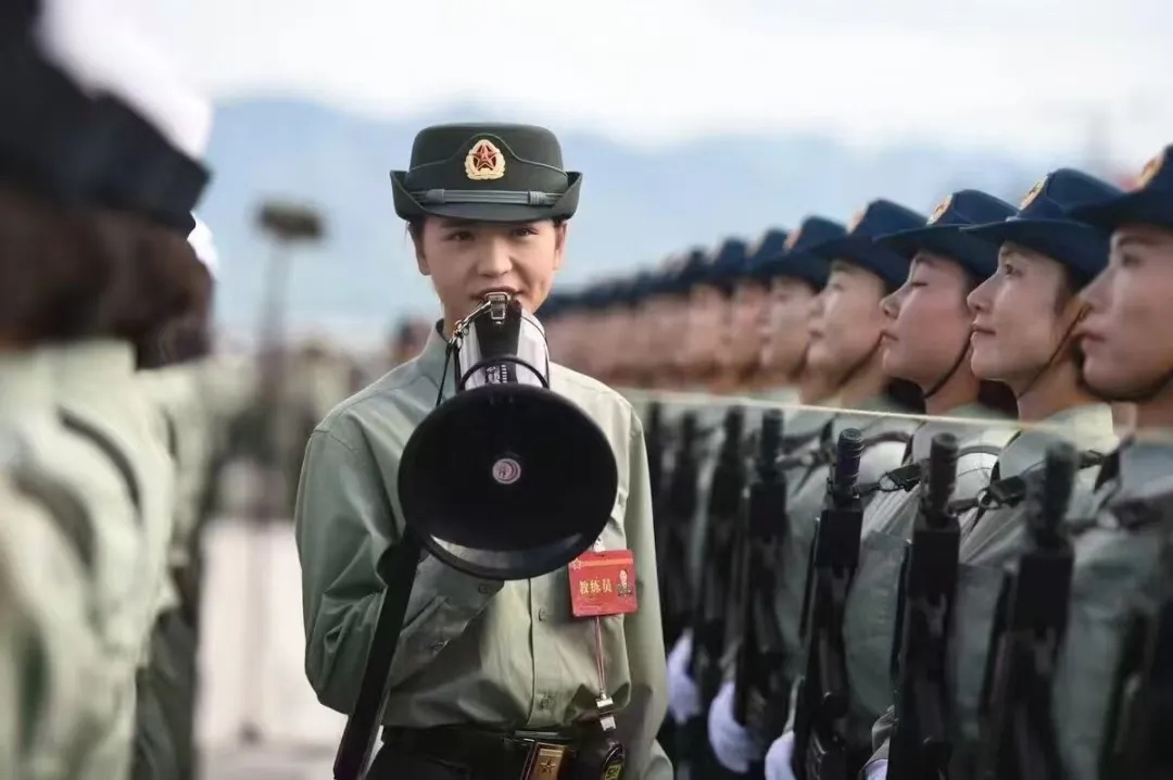 参加九三阅兵的姑娘们，如今怎么样了？