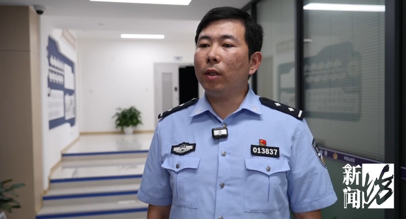 女子紧急报警，上海警方疾驰40公里拦截！监控里发现不对劲…