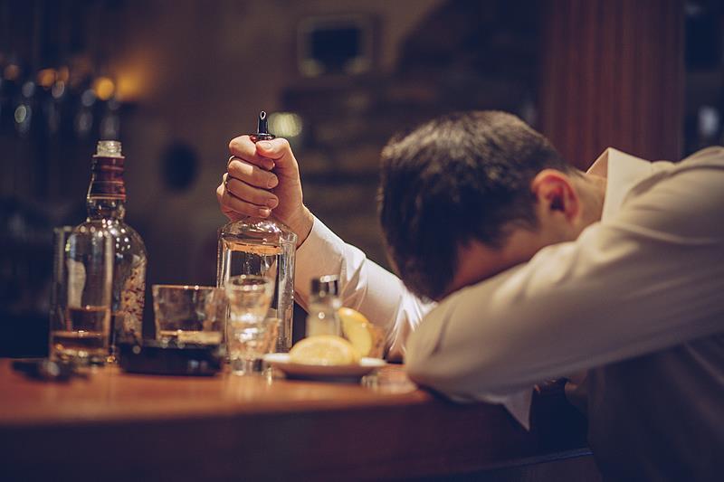 宣称“千杯不醉”“边喝边解” “解酒神器”真的有用吗? 宣称“千杯不醉”“边喝边解” “解酒神器”真的有用吗?