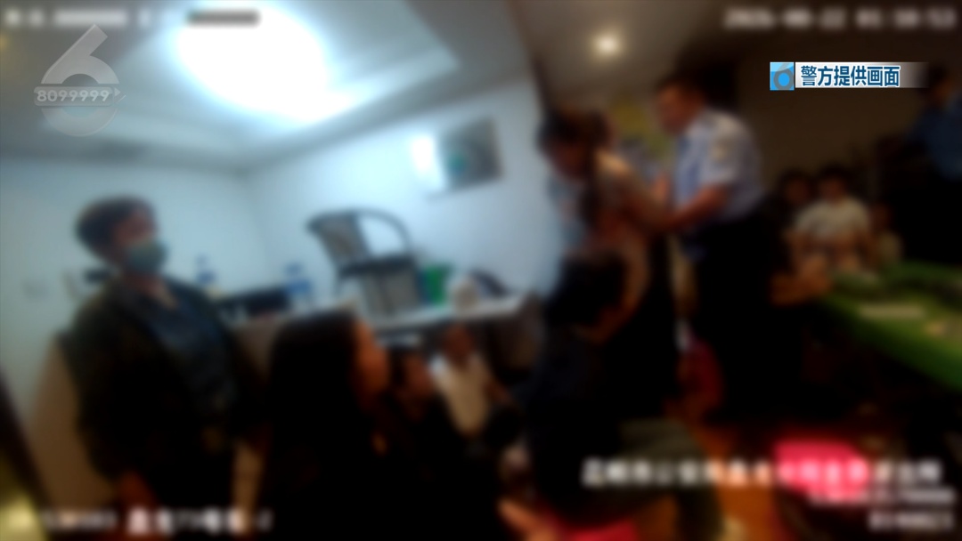 昆明警方凌晨突袭一公寓,破门后惊呆:满屋人,还有快80岁的大爷 昆明警方凌晨突袭一公寓,破门后惊呆:满屋人,还有快80岁的大爷