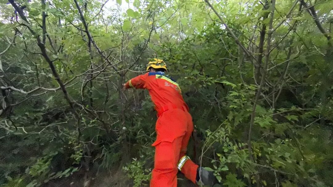 男子打卡怀柔野山！被困深山11 小时
