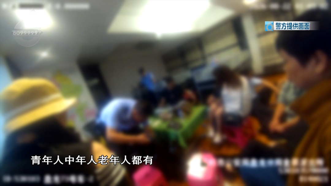 昆明警方凌晨突袭一公寓,破门后惊呆:满屋人,还有快80岁的大爷 昆明警方凌晨突袭一公寓,破门后惊呆:满屋人,还有快80岁的大爷