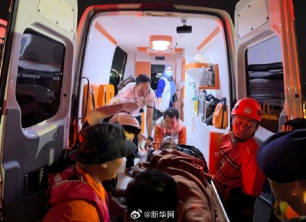 印尼客轮倾覆已致6人遇难130人失踪 印尼客轮倾覆已致6人遇难130人失踪