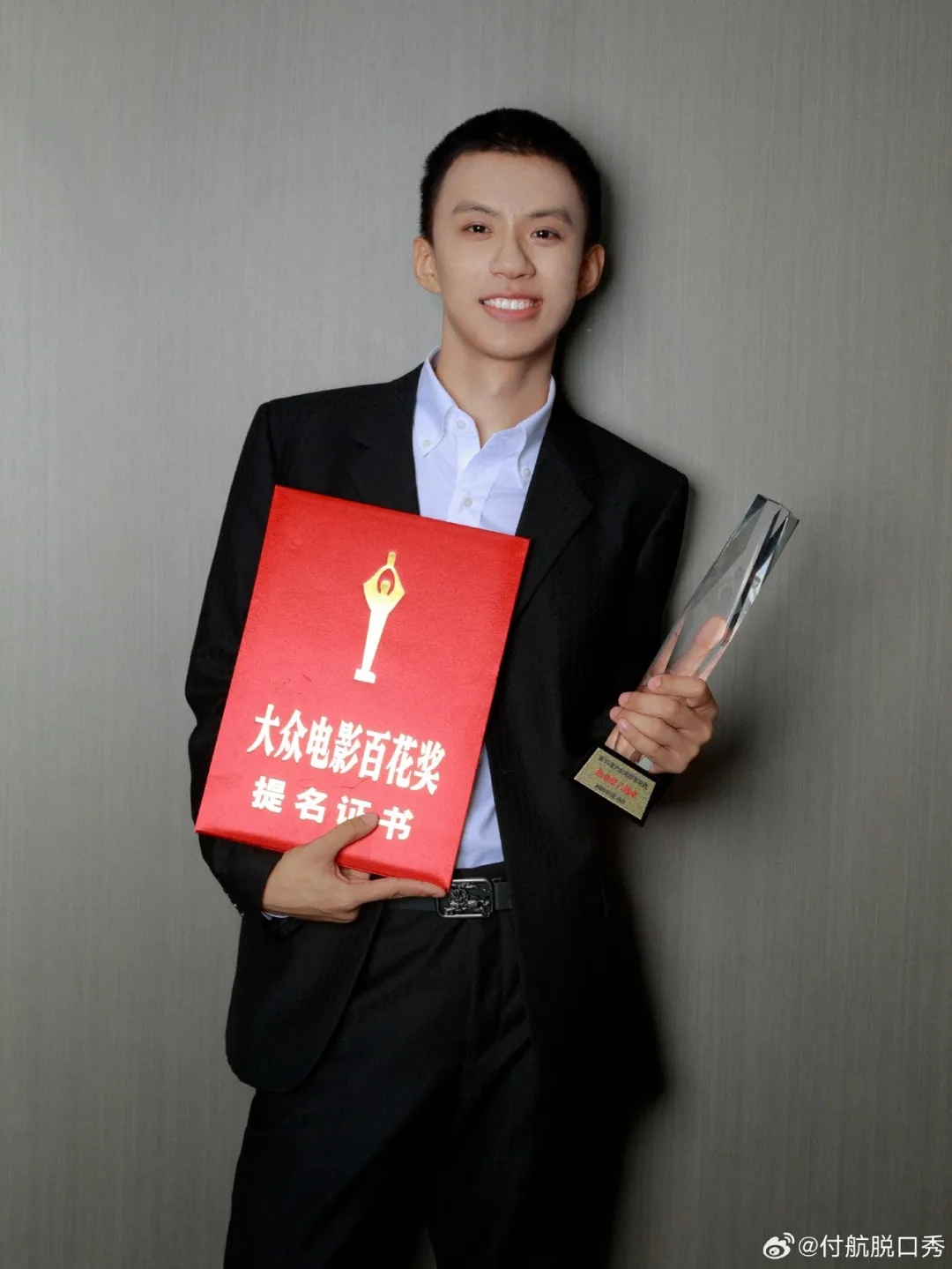 “付航脱口秀1000张黄牛票无法入场”引热议,上海警方:3人被采取刑事强制措施,3人被行政处罚,“约80%观众持黄牛票无法入场”情况不实 “付航脱口秀1000张黄牛票无法入场”引热议,上海警方:3人被采取刑事强制措施,3人被行政处罚,“约80%观众持黄牛票无法入场”情况不实