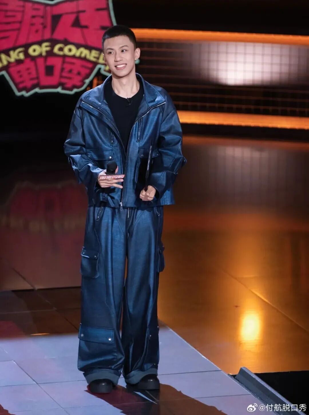 付航脱口秀“80%观众持黄牛票无法入场”?上海警方：信息不实，朱某某（女，32岁）被行政处罚